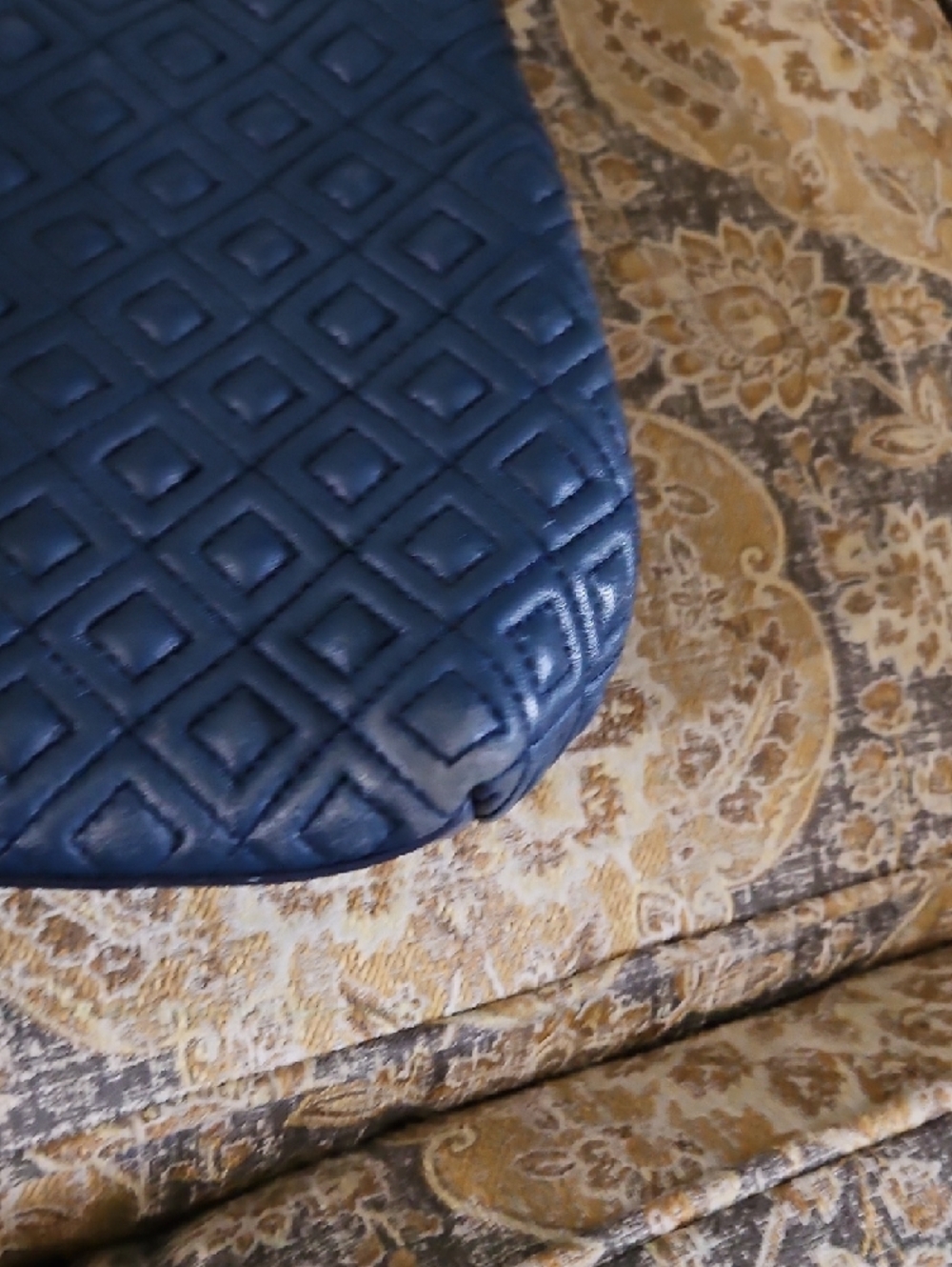 Tory Burch Quilted Navy Leather Chain-Handle Shoulder Bag - Picture 7 of 12